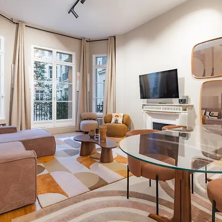 Elegant Climatise - Arc De Triomphe Apartment Paris