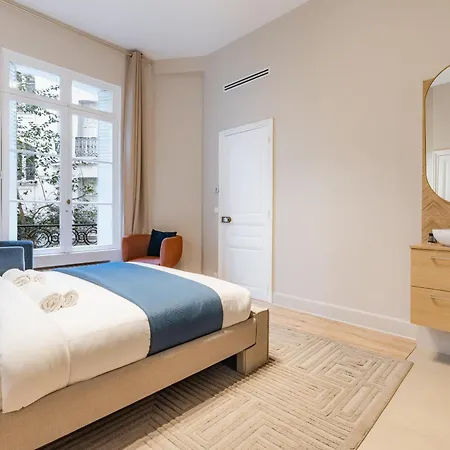 Elegant Climatise - Arc De Triomphe Apartment Paris